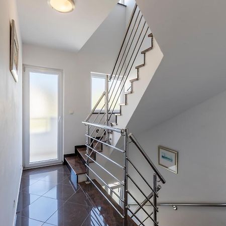 Hvar De Luxe Apartments 1 ฮวาร์ ภายนอก รูปภาพ